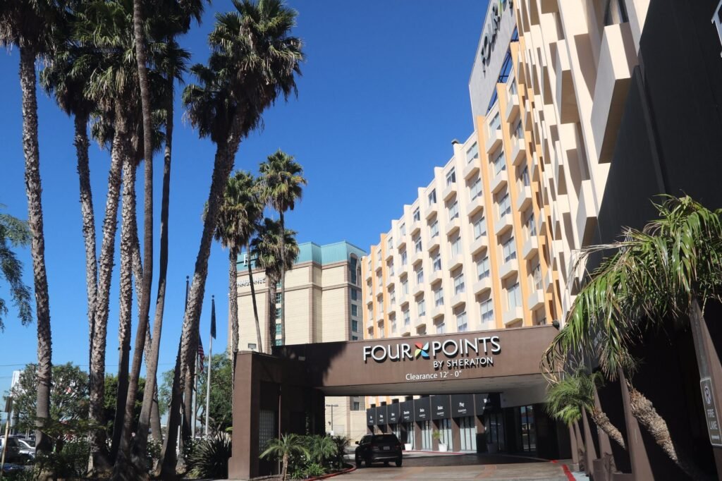 Four Points by Sheraton Los Angeles International Airport2